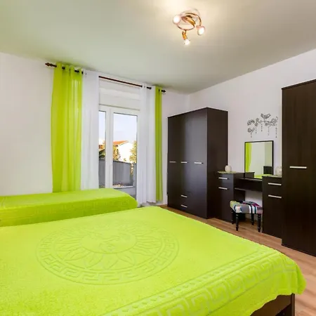 Apartment Apartman Volaric *